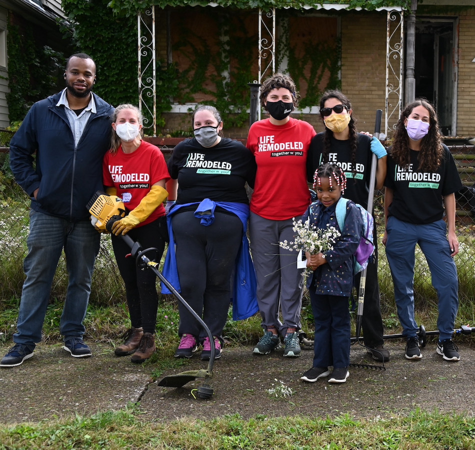 Volunteers at clean up